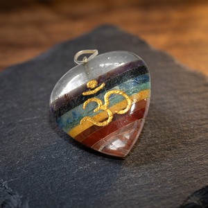Pendentif Om en bois en forme de cœur avec rayures arc-en-ciel, pendentifs à thème classique, charme religieux pour cadeau unisexe - Product Image 2