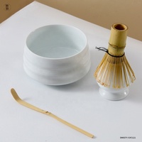 Nouveau Coffret Cadeau Japonais Matcha Fouet et Bols Personnalisables Logo Bol Matcha en Céramique Noir Mat Blanc avec Bec Verseur