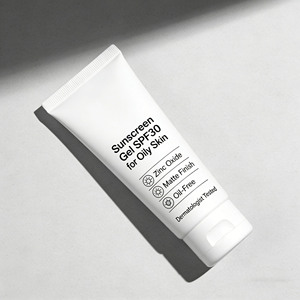 บรรจุภัณฑ์โลโก้สั่งทำ 100 มล. SPF50 PA+++ ครีมกันแดดสำหรับผิวหน้าและผิวกาย สดชื่น ปกป้องยาวนาน 12 ชั่วโมง สำหรับผู้ใหญ่ ปราศจากสาร PEG - Product Image 2