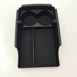 Organizador de coche, bandeja de almacenamiento de plástico, diseño moderno para Tesla Model X S, consola central interior con portavasos - Product Image 3