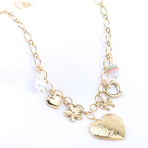Collier avec pendentif en forme de cœur, ton or, incrustation de cristal de 18 mm, bijoux à porter au quotidien - Product Image 4