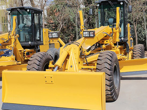 Niveleuse routière PY165C 165 CV avec essieu arrière spécial - Product Image 4