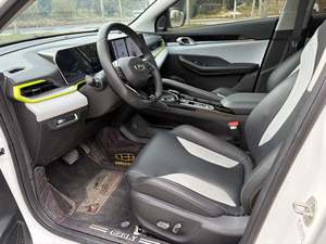 רכב משומש למכירה ג'ילי ביניואה קולריי קול 1.5T מהדורת פאשן שנת 2023 במצב מצוין רכב תוצרת סין מבוקש מאוד - Product Image 4