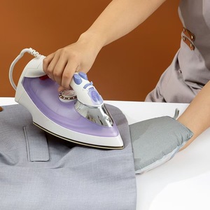 Mini Tappetino <span class=keywords><strong>da</strong></span> <span class=keywords><strong>Stiro</strong></span> Portatile, Guanto Resistente al Calore per Stiratrice a Vapore, Supporto per Asse <span class=keywords><strong>da</strong></span> <span class=keywords><strong>Stiro</strong></span>, Tavolo Portatile per Stirare - Product Image 4