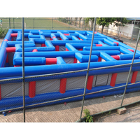 Labyrinthe gonflable géant d'extérieur de 12x12m, fabriqué en matériau résistant, par un fabricant professionnel de labyrinthes gonflables