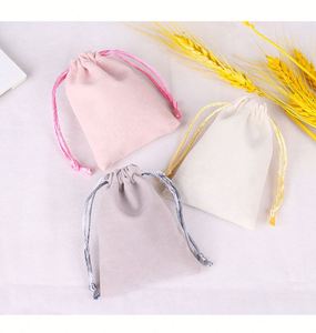 ถุงผ้ากำมะหยี่เนื้อนุ่มขนาด 13*18 ซม. แบบมีเชือกผูก สำหรับใส่เครื่องประดับ บรรจุภัณฑ์พาวเวอร์แบงค์ ถุงผ้าขนาดเล็ก ถุงของขวัญ - Product Image 1