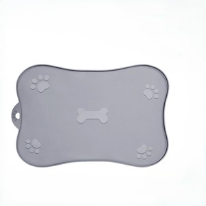แผ่นรองอาหารสัตว์เลี้ยงซิลิโคนกันน้ำกันลื่นเกรดอาหาร ปรับแต่งได้ ทนทาน ขอบยกสูง สำหรับสุนัข/แมว - Product Image 1