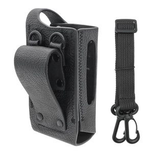 Estuche Rígido de Cuero PMLN5864A con Presilla Giratoria para Cinturón para Radios sin Pantalla para Walkie Talkies DP2400E XPR3300E DEP550E P6600I - Product Image 5