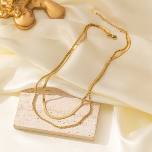 Collar de Moda INS, Cadena de Acero Inoxidable en Forma de Serpiente, Cadena Trenzada de Doble Capa, Chapado en Oro de 18K - Product Image 4