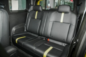 SAIC-GM-Wuling Yep / Yueye EV SUV 2024, Transmisión Automática, Cuero, R15, Techo Solar, Volante a la Izquierda, Vehículo de Nueva Energía, Alta Gama China - Product Image 6