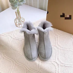 Botas de nieve marrones de invierno de piel corta al tobillo para mujer, botas clásicas populares más nuevas de 2024 al por mayor