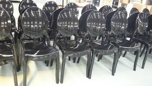 Chaise Ghost en Acrylique Noir Durable et Élégante pour Mariages Royaux, Événements, Salles de Banquet, Extérieur, Hôtels - Product Image 5