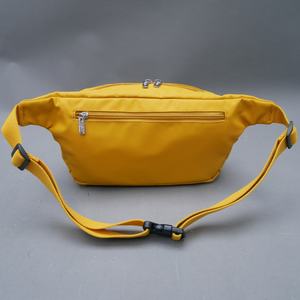 Sac à main OEM, service de conception de sac bandoulière en nylon à blocs de couleur sur mesure, ODM, pochette souple personnalisée pour un style de vie moderne - Product Image 3