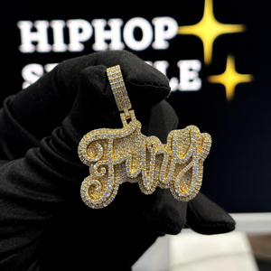 Colgante Personalizado Fury Script Hiphop de Plata de Ley 925 con Moissanita VVS Totalmente Cubierto de Diamantes, Chapado en Oro de 18K, Collar Unisex - Product Image 6