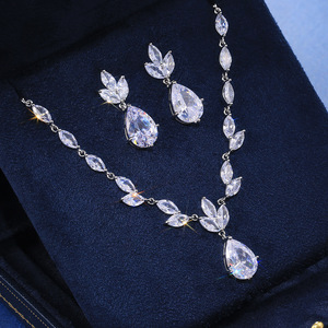 Set di gioielli per donna, collana, orecchini, regalo alla moda - Product Image 2