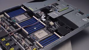 เซิร์ฟเวอร์แร็ค Supermicro 4U รุ่น RS700A-E13-RS12U รองรับซีพียู EPYC SP5 แบบสองซ็อกเก็ต 4 ช่องใส่ฮาร์ดดิสก์ พร้อมพาวเวอร์ซัพพลายสำรอง 1200W มีสินค้าในสต็อก - Product Image 6