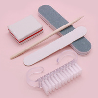 Juego de 5 Herramientas para Decoración de Uñas: Cepillo de Limpieza, Palito de Naranjo, Empujador de Cutículas, Esponja Pulidora, Tira de Pulido de Plástico PP Básico Personalizable