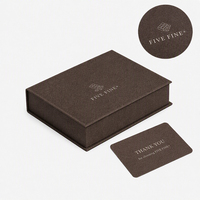 Boîtes à bonbons élégantes faites à la main, personnalisables, en forme de livre, avec fermeture magnétique, rouge et noir, boîte à chocolat avec logo estampé