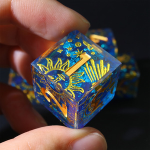 Dés en résine à bords vifs personnalisés D6 faits à la main, thème Céleste Soleil Lune Étoile pour jeux de table RPG, Donjons et Dragons L8-D6 - Product Image 4