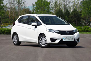 Honda Fit 1.5L LX CVT Voiture d'occasion, berline compacte à faible consommation de carburant, véhicule essence fiable I-VTEC Honda Jazz <span class=keywords><strong>Espace</strong></span> de chargement spacieux - Product Image 3