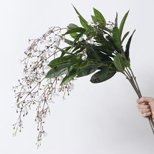Jasmin artificiel Dream Castle, plante entière aux feuilles et branches réalistes, idéal pour les arrangements de vases d'entrée - Product Image 2