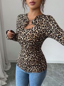 <span class=keywords><strong>Blusas</strong></span> de mujer personalizadas de manga corta/larga con diseño asimétrico y adornos metálicos, de poliéster, estilo chic y moderno <span class=keywords><strong>para</strong></span> chicas. - Product Image 5