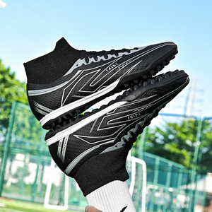 Chaussures de football professionnelles personnalisables pour l'entraînement <span class=keywords><strong>en</strong></span> <span class=keywords><strong>salle</strong></span> et <span class=keywords><strong>en</strong></span> extérieur, vente directe d'usine, chaussures de football de sport <span class=keywords><strong>en</strong></span> gros - Product Image 4