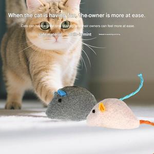 Jouet à mâcher en peluche écologique très vendu avec fonction anti-anxiété pour chaton - Product Image 2