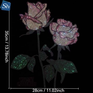 Motivo de Tulipán de París con Pedrería, 26 cm, Transferencia de Cristal Termoadhesiva Romántica para Sudadera, Aplique Floral Elegante para Manualidades - Product Image 4