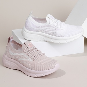 Baskets de course en maille pour <span class=keywords><strong>femme</strong></span> avec logo personnalisé, nouvelle mode, légères, à lacets, souples, épaisses, anti-odeur pour l'été, le printemps et l'automne - Product Image 4
