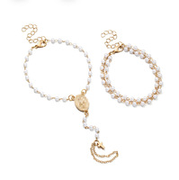 Collier chaîne multicouche en fausses perles avec breloque disque croix et chaîne de main avec bague, bijoux de mode pour femmes, vente en gros