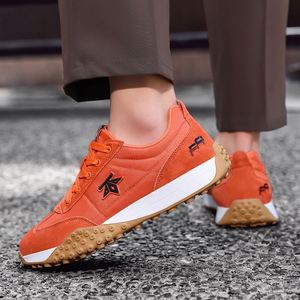 Zapatillas de running con cordones para hombre, diseño de diseñador, tendencia de moda primavera-otoño 2026, cómodas para deporte al aire libre, suaves para caminar, deportivas de ante sintético. - Product Image 1