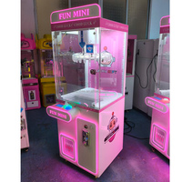 Nouvelle machine à grue à 40 pinces, modèle populaire, pour cadeaux, usage commercial, avec fonction de jeu vidéo, pour enfants, avec lecteur de code QR et de pièces, pour stand commercial