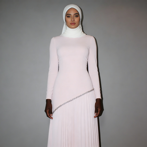 Robes musulmanes élégantes pour femmes, tendance, <span class=keywords><strong>rose</strong></span> clair, avec chaîne en strass, <span class=keywords><strong>jupe</strong></span> plissée, col haut, manches longues, ajustée, longueur au sol - Product Image 1
