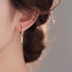 Orecchini Pendenti Geometrici a Cilindro con Zirconi per Donne, Gioielli Eleganti e Minimalisti alla Moda - Product Image 5