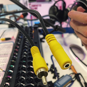 <span class=keywords><strong>Cable</strong></span> de <span class=keywords><strong>Audio</strong></span> AV de Alta Calidad DAJIANG OEM con Conector <span class=keywords><strong>RCA</strong></span> Macho/Hembra de Extremo Abierto, <span class=keywords><strong>Cable</strong></span> de un Solo Extremo con Cubierta de PVC y Lámina para HDTV, DVD y Altavoces - Product Image 2
