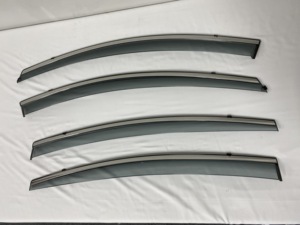 Deflectores de Ventana Laterales para Toyota Cruiser 2019-2020 Protector de Lluvia Accesorios de Coche - Product Image 2