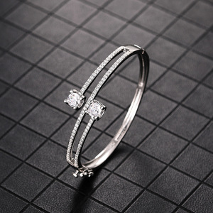 Bracciale a Cerchio Stratificato per Donne, Design Geometrico Semplice, Accessorio da Polso per Uso Quotidiano - Product Image 5