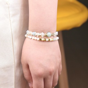 Natural Irregular Crystal Stackable Beaded Bracelet Handmade Gemstone Jewelry for Party Unisex Trendy OEM Wholesale - Product Image 4