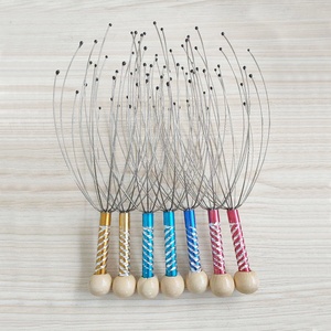 Massaggiatore per la Testa a Forma di Polpo in Acciaio Inossidabile con Fiori Intagliati, Rilassante, per Massaggio Cerebrale, Artiglio Massaggiante, Estrattore d'Anima TikTok - Product Image 4