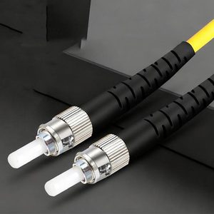 Cable de Fibra Óptica Monomodo LC Pigtail de 1.5m OS2 G652D de Baja Pérdida, Duradero, LSZH, para Integración de Redes de Centros de Datos POE GSM FTTH - Product Image 1