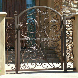 Puerta de Hierro Forjado de Diseño Clásico para Jardín - Product Image 3