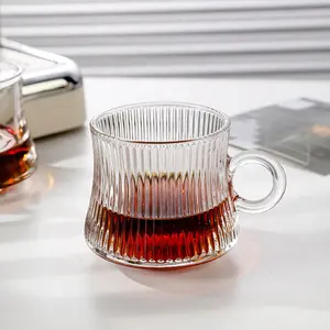 Toptan ucuz içme tabakları seti yüksek kalite espresso kristal cam kahve çay Saucers ile çizgili cam çay fincanı