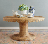 Table de jardin ronde de style côtier, en rotin PE tressé à la main avec bord festonné, pour mobilier de patio et de jardin de luxe