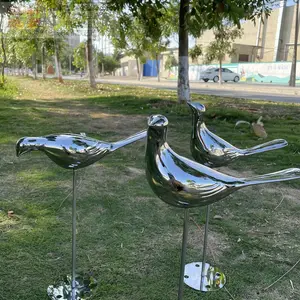 Decoración de espejo de animales abstractos de acero inoxidable para exteriores, esculturas de pájaros voladores becor