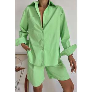 Conjunto de Camisa y Pantalones Cortos para Mujer en Verde Pistacho, Manga Larga, Tela Oxford, Estilo Casual y Transpirable - Product Image 2
