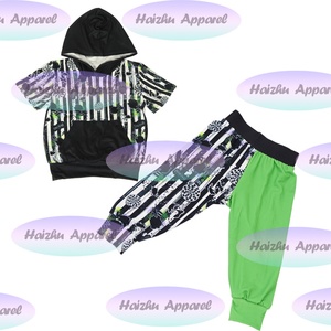 Conjunto Deportivo con Capucha para Niños Bd2-3, Conjunto de Sudadera con Capucha Holgada para Bebés, Diseño Beetlejuice - Product Image 2