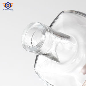 Botella de vino de vidrio redonda directa de fábrica de 750ml Popular para personalización en el uso de agua y difusor de embalaje - Product Image 4