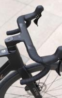 Vélo de ville et de route TWITTER, style R18, entièrement en carbone, léger, avec freins à disque 105/R7120 et rayons en carbone