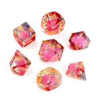 Lot de 7 dés polyédriques en résine rose à bords tranchants, personnalisables, écologiques, en forme carrée, avec noyau à paillettes, pour D&D, vente en gros usine